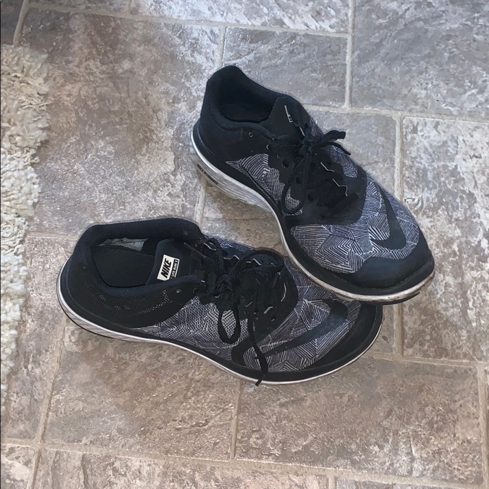 Running shoes
